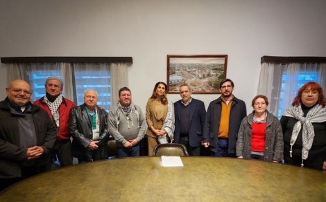La Embajadora de Palestina en Uruguay visitó Salto y fue recibida por el secretario general Gustavo Chiriff