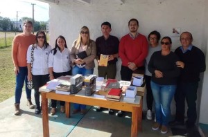 TRAS GESTIONES DEL DIPUTADO LIMA SE CONCRETÓ DONACIÓN DE BIBLIOGRAFÍA PARA EL HOGAR DE MASOLLER